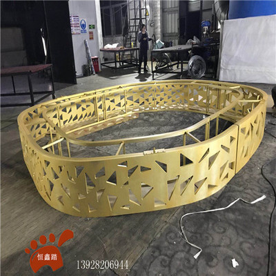 铝板雕刻艺术 酒店天花吊顶与异形金属制品的定制美学